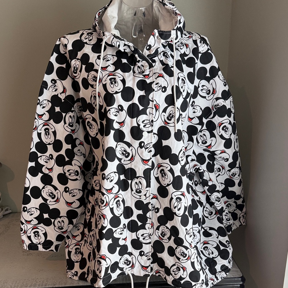 EUC Disney Mickey Mouse Curvey Ladies  Raincoat - Black and White with red Sz 3X